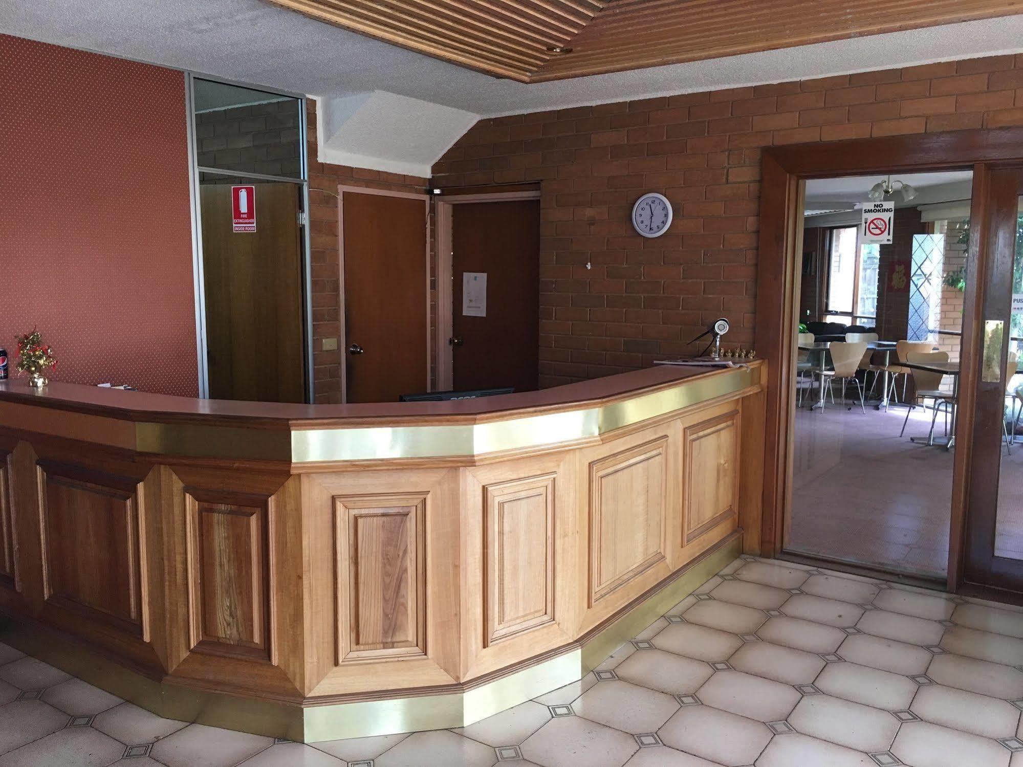 Essendon Motel Essendon North Bagian luar foto