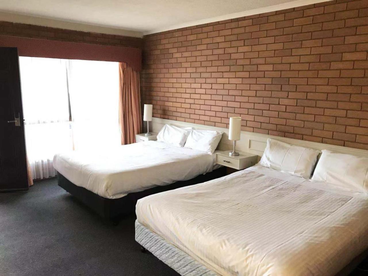 Essendon Motel Essendon North Bagian luar foto